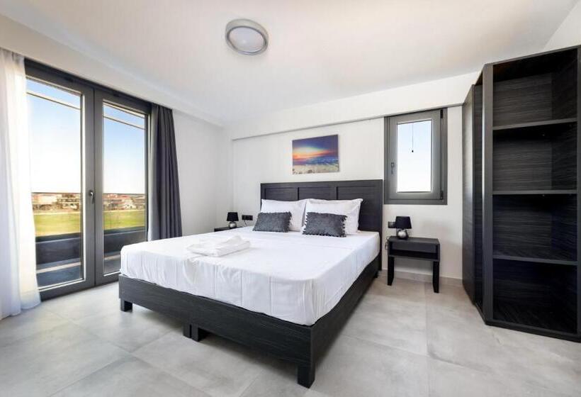 غرفة عائلية, Asteras Studios