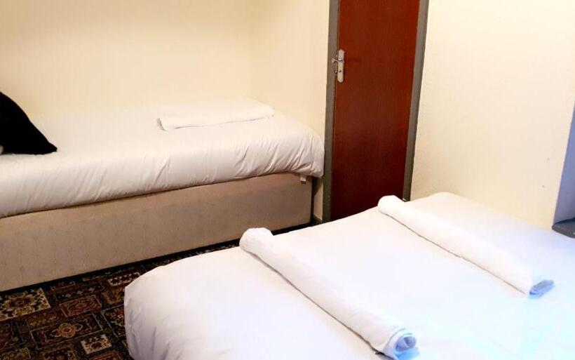 豪华三人间, Bloomfield