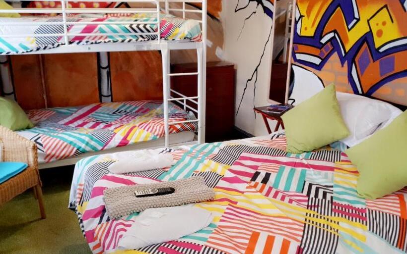 四人豪华间, Bloomfield