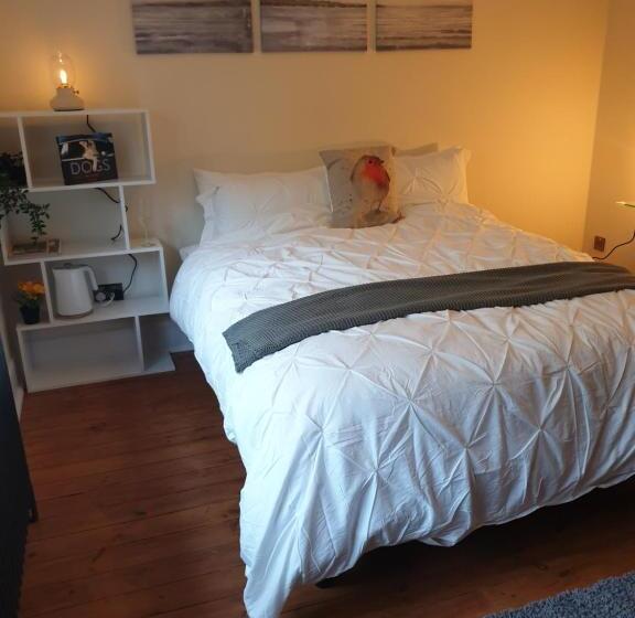 Стандартный Номер Кровать Кинг, Little Robin Gate Free Parking Central 10 Min Walk To Train Station