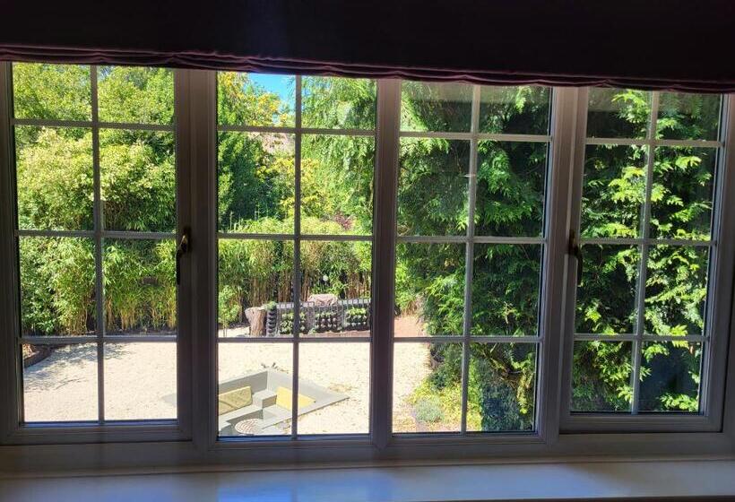 Номер Стандарт, Little Robin Gate Free Parking Central 10 Min Walk To Train Station