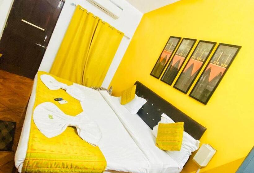 Deluxe Room with Balcony, Baga Beach Paradise