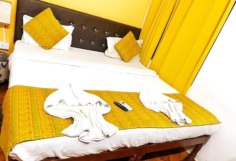 Deluxe Room with Balcony, Baga Beach Paradise