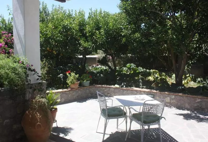 اتاق استاندارد اینتریور, B&b Casetta Minghitto