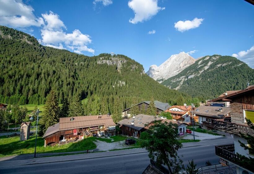 اتاق استاندارد با چشم‌انداز کوهستان, Alpe