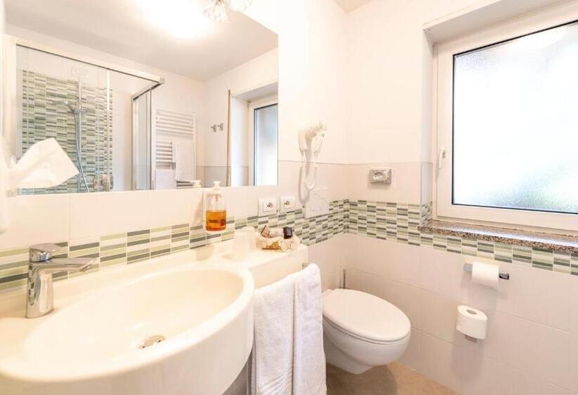 マウンテンビュースタンダードルーム, Alpe