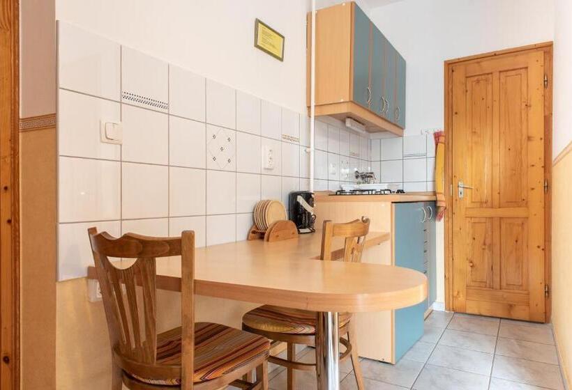 带2个卧室的公寓, Andrea Wellness Garden