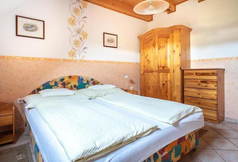 带2个卧室的套房, Andrea Wellness Garden