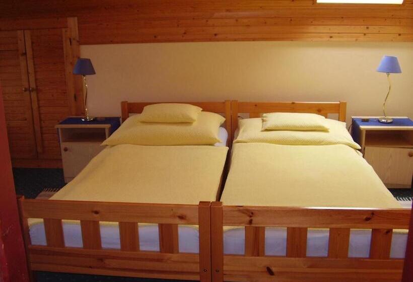 带3个卧室的公寓, Andrea Wellness Garden