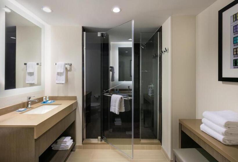 Студио Стандарт Кровать Кинг, Hyatt House Charleston Historic District