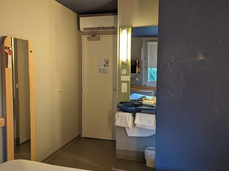 غرفة قياسية, Ibis Budget Saintomer Centre
