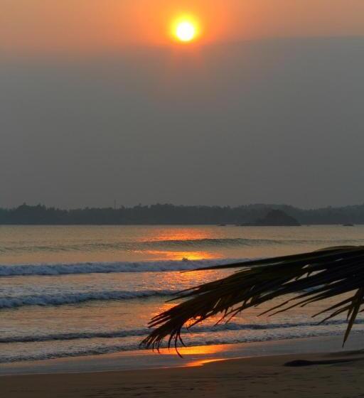 غرفة ديلوكس ثلاثية مطلة على البحر, Jagabay Resort & Surfing School