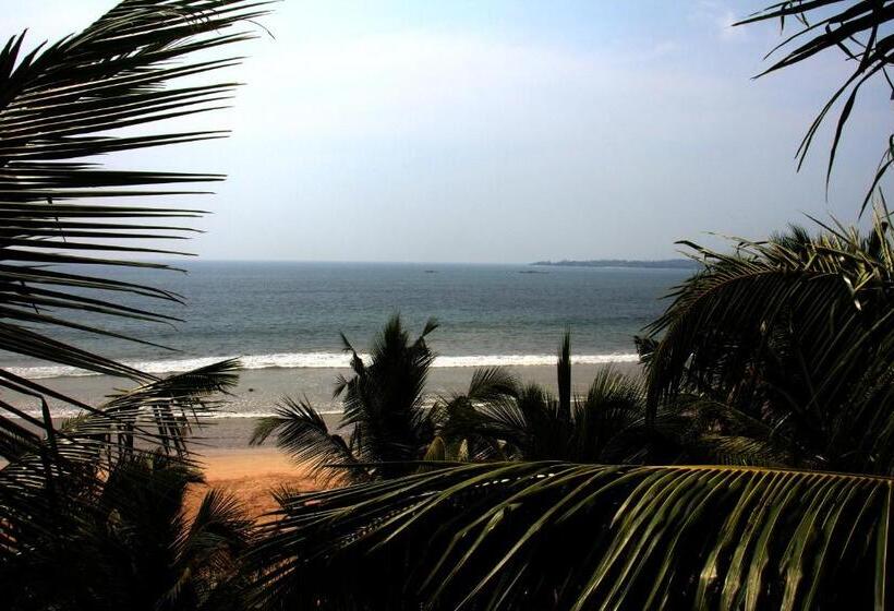 海景豪华三人间, Jagabay Resort & Surfing School