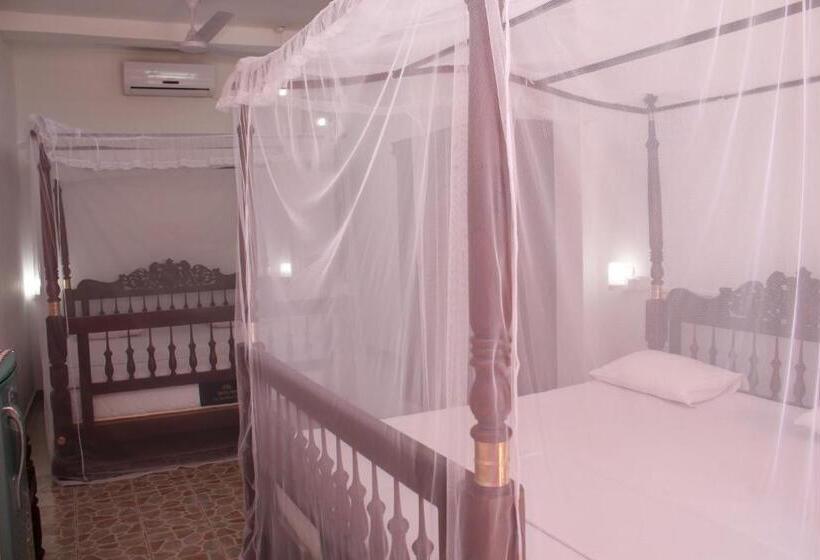 غرفة ديلوكس ثلاثية مطلة على البحر, Jagabay Resort & Surfing School