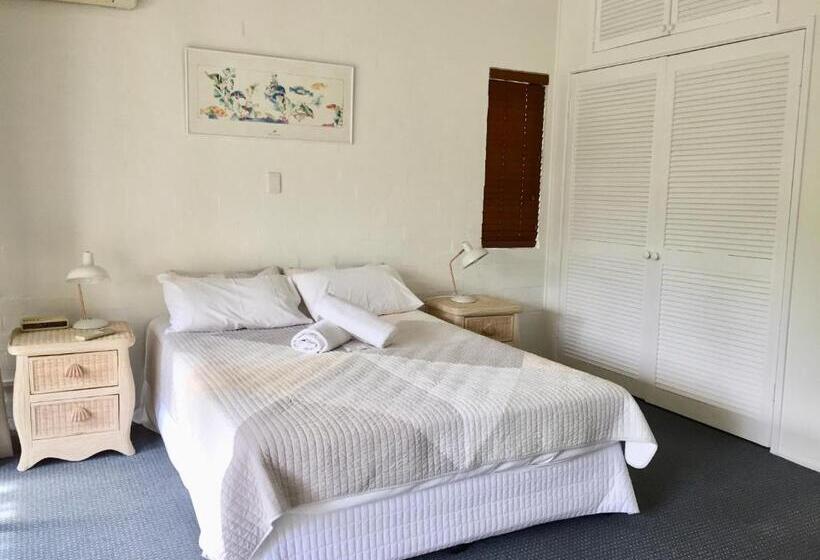 ‫فيلا غرفة نوم واحدة, Le Court Villas