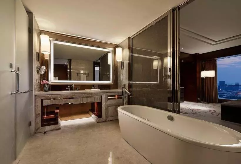 ガーデンビュースイート, Sanding New Century Grand Hotel Yiwu