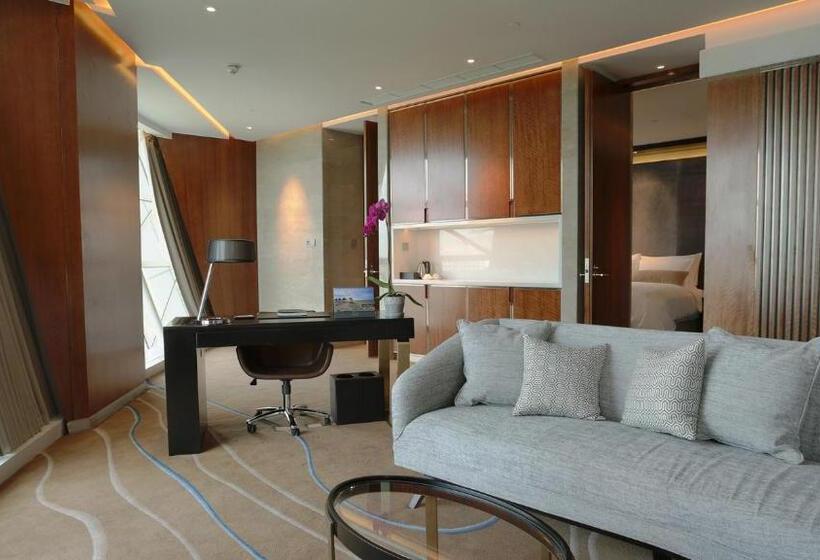 جناح, Sunrise Kempinski