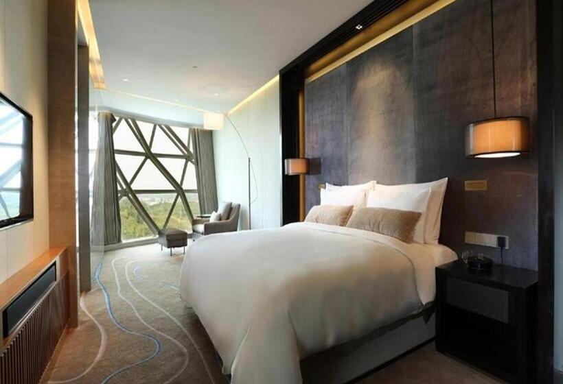 جناح, Sunrise Kempinski