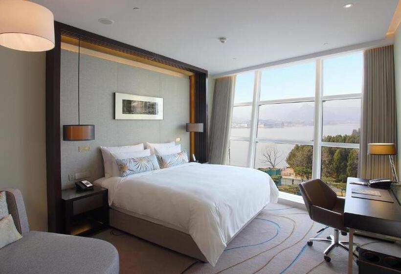 غرفة ديلوكس سرير كينج, Sunrise Kempinski