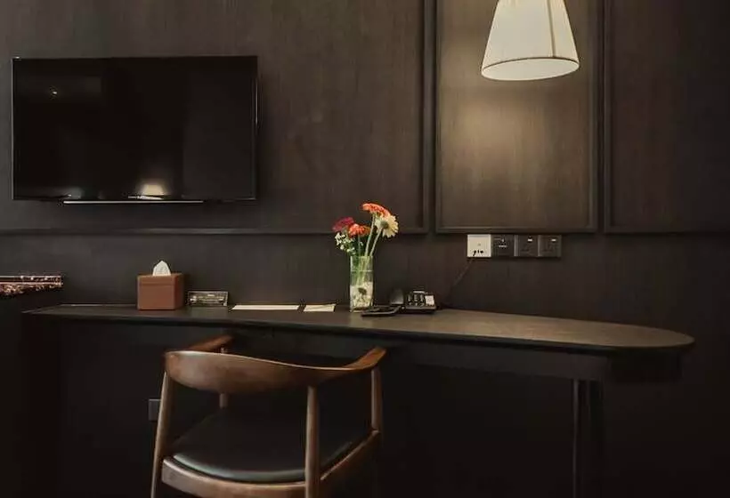 Estudio Estàndard, Weil