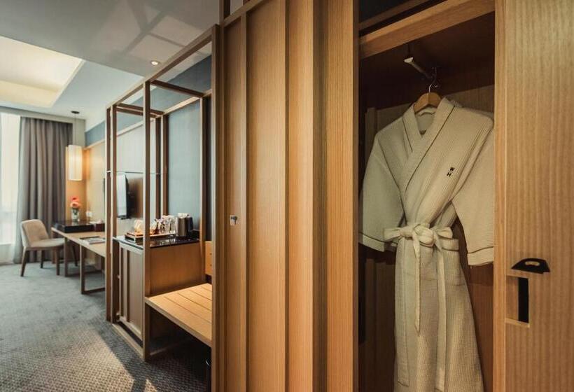 غرفة بريميوم, Weil