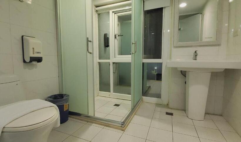 Superior Rum, Ximen Garden Inn