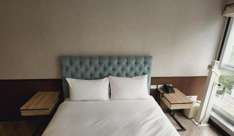 Superior Rum, Ximen Garden Inn