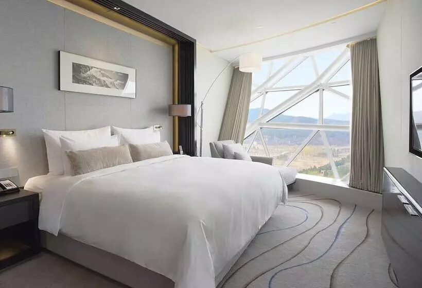 Deluxe-sviitti, Sunrise Kempinski