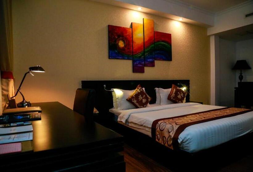 デラックスルーム, The Covanro Airport Hotel   Katunayake