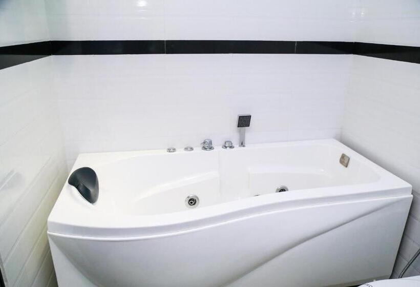 ジュニアスイート, The Covanro Airport Hotel   Katunayake