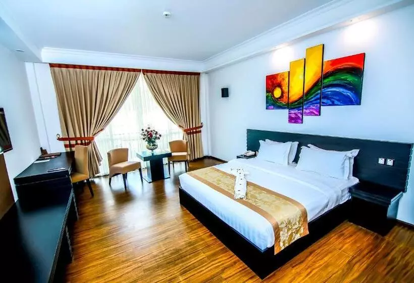 スーペリアールーム, The Covanro Airport Hotel   Katunayake