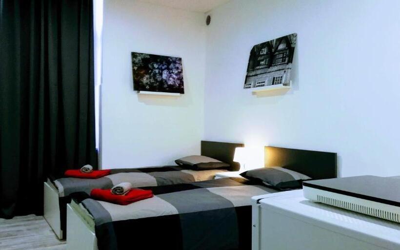 标准工作室, Pula Center Rooms