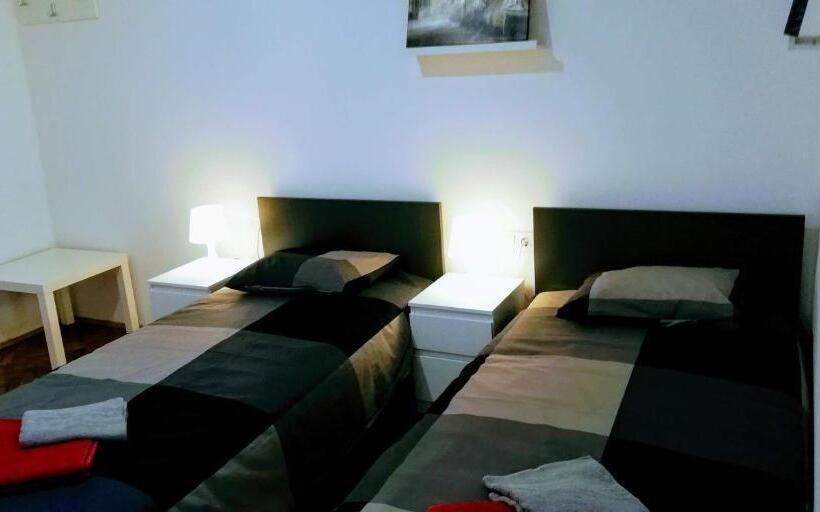 带城市景观的标准间, Pula Center Rooms