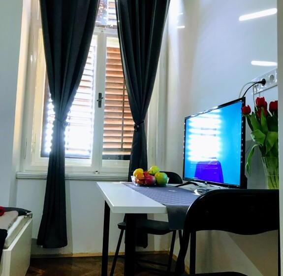 带城市景观的标准间, Pula Center Rooms