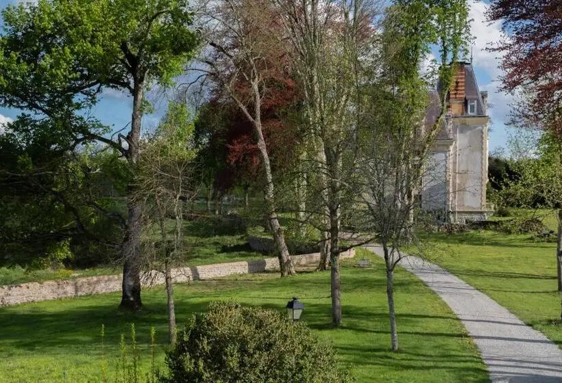 Camera Standard Vista Giardino, Château De Chazelpaud