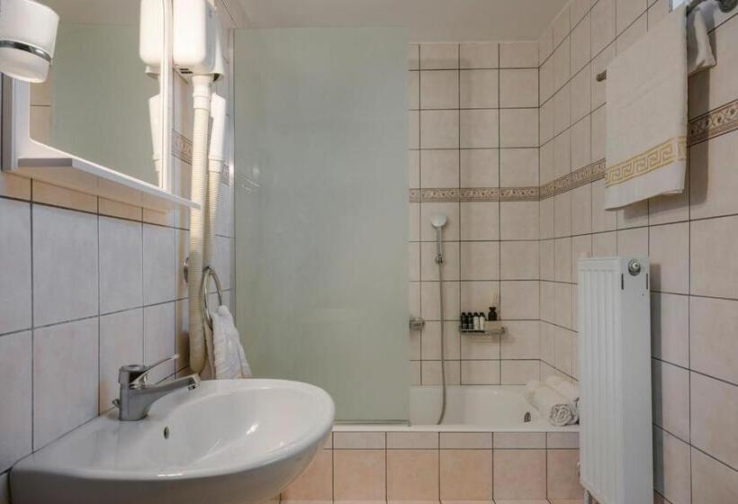 סוויטה נוף לים, Griffon Kymi Hotel Previously Known As Valledi Village