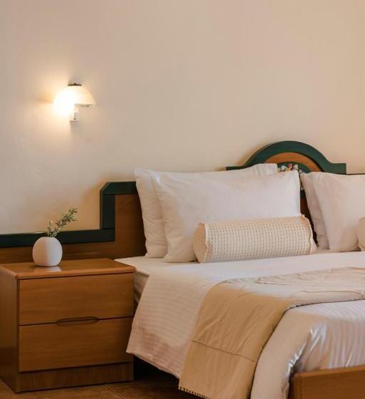 סוויטה נוף לים, Griffon Kymi Hotel Previously Known As Valledi Village