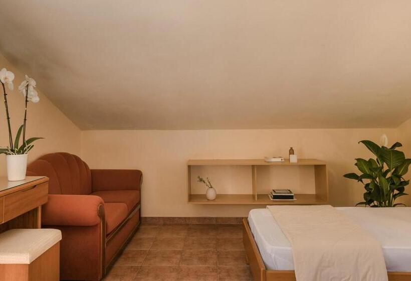 סוויטה נוף לים, Griffon Kymi Hotel Previously Known As Valledi Village