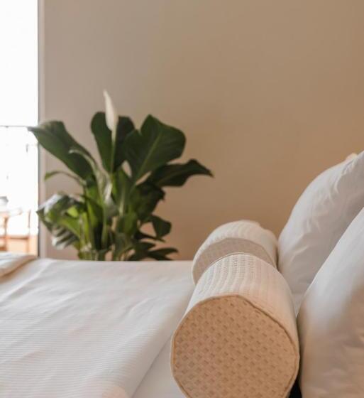 סוויטת ג'וניור נוף לים, Griffon Kymi Hotel Previously Known As Valledi Village