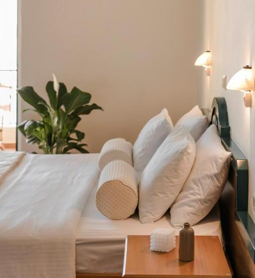 סוויטת ג'וניור נוף לים, Griffon Kymi Hotel Previously Known As Valledi Village