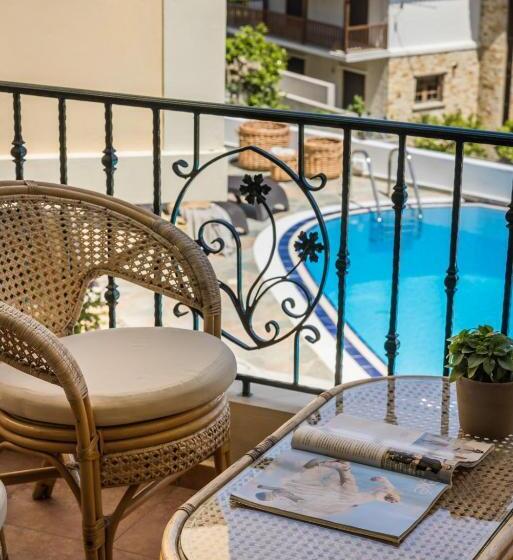 חדר משפחתי נוף לים, Griffon Kymi Hotel Previously Known As Valledi Village