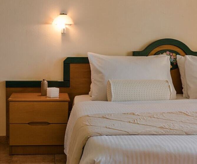 חדר משפחתי נוף לים, Griffon Kymi Hotel Previously Known As Valledi Village