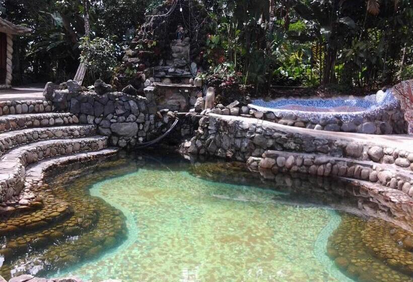 스탠다드 트리플 룸, Hosteria Hachacaspi