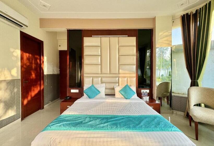 スタンダードルーム, Sumedha G Village Resort And Spa