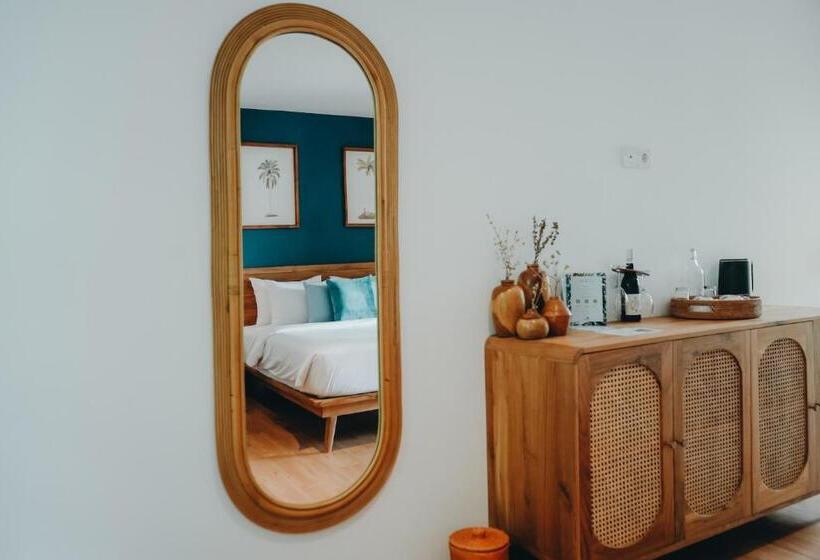 Номер Премиум, Porter Hotel   Surf & Yoga Retreat