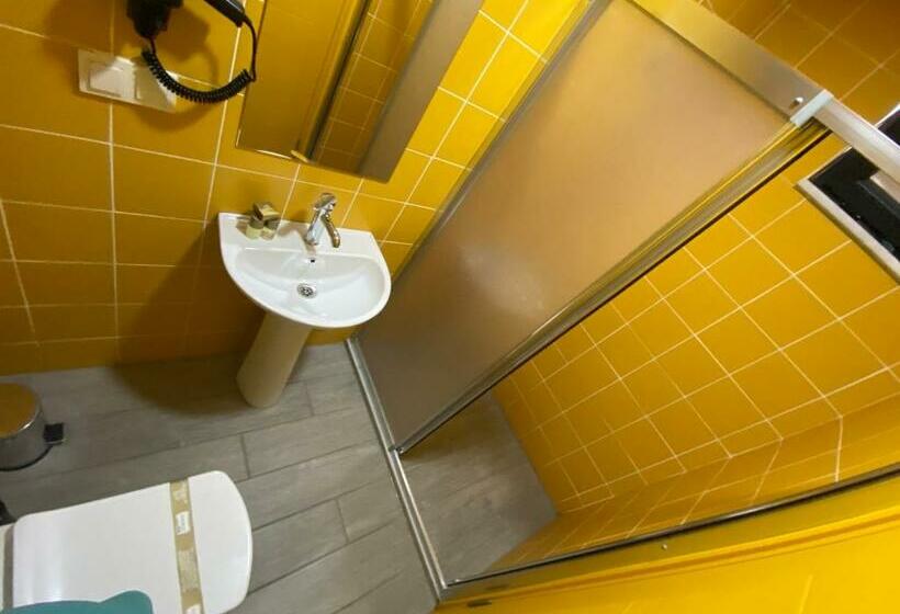 スタンダードルーム, Avlion Boutique