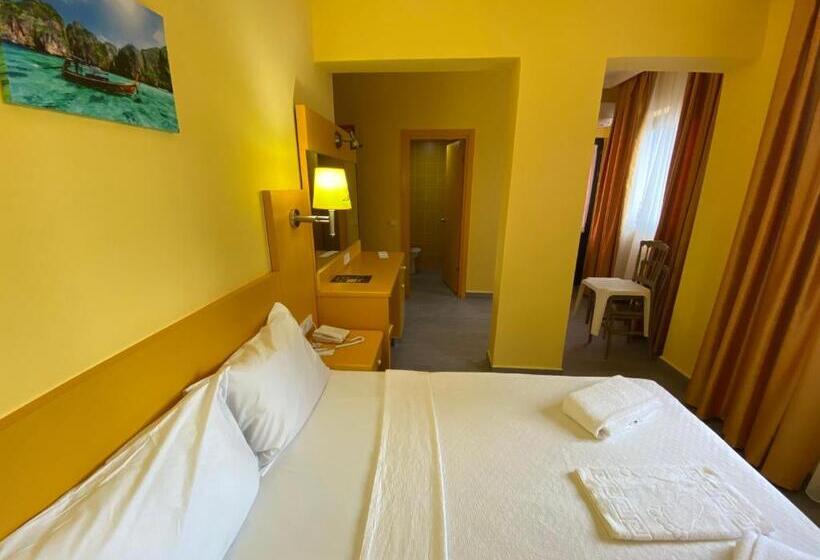 デラックスルーム, Avlion Boutique