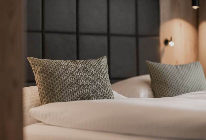 スタンダードルーム, Firstpeak Zauchensee