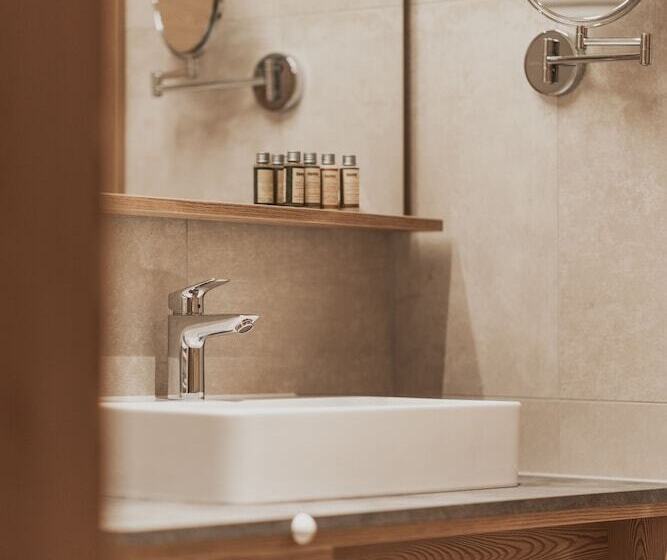 ジュニアスイート, Firstpeak Zauchensee