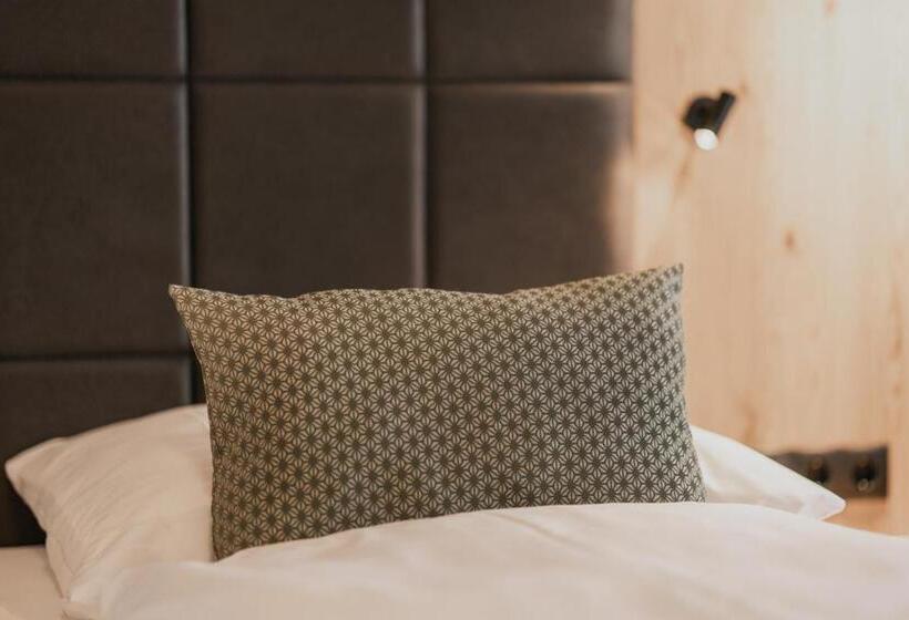 スタンダードルーム, Firstpeak Zauchensee